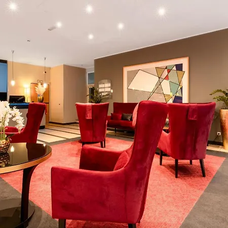 מלון Plaza Premium