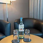 Plaza Premium Отель Кёльн