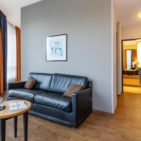 Plaza Premium ホテル ケルン