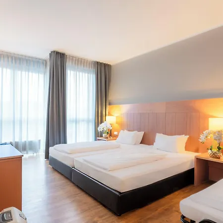 Plaza Premium Hotell Köln