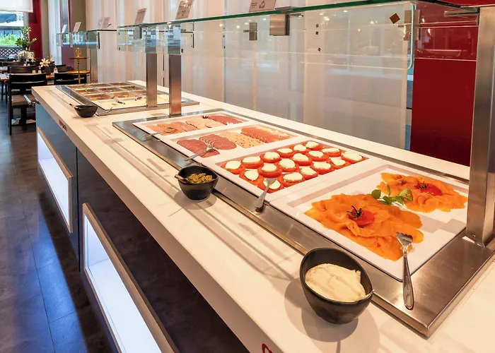 Plaza Premium 4* Cologne