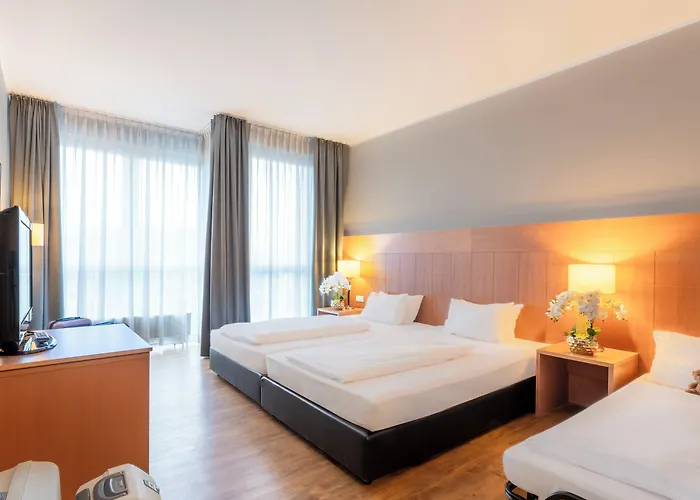 Plaza Premium Hotel Colónia