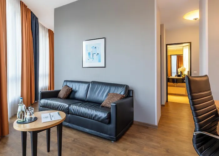 Hotel Plaza Premium Cologne