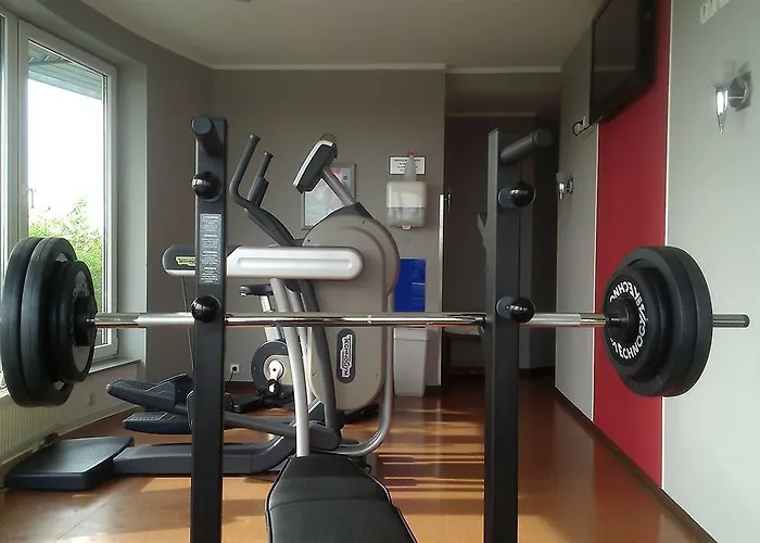 Plaza Premium Hotel 4*