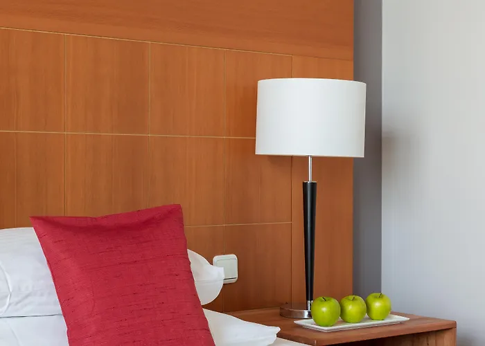 Plaza Premium فندق كولونيا