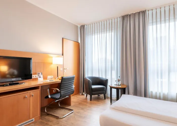 فندق Plaza Premium 4*