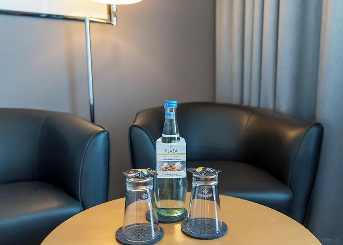 Plaza Premium فندق كولونيا